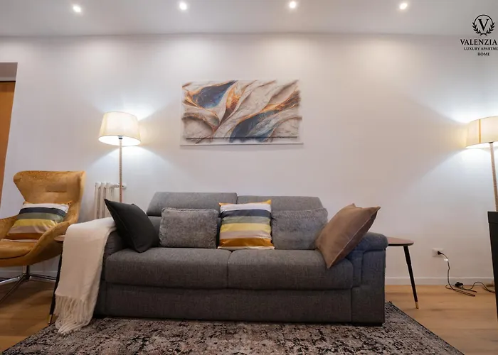 Valenziani Luxury 3br In